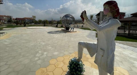 Denizli'de Merkezefendi Belediyesine heykel tepkisi