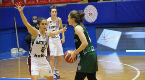 Büyükşehir'in Sultanları deplasmanda Hatayspor'u 66-50 yendi