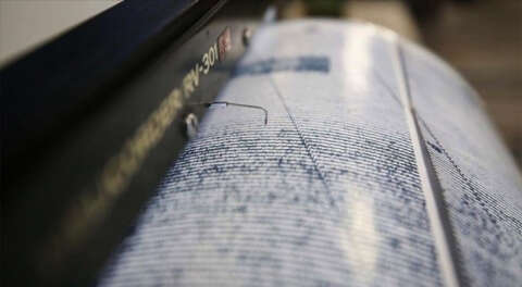 İran'da 6,4 büyüklüğünde deprem; 2 ölü, 17 yaralı