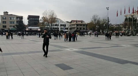 Düzce'de deprem; Bursa ve İstanbul'da da hissedildi