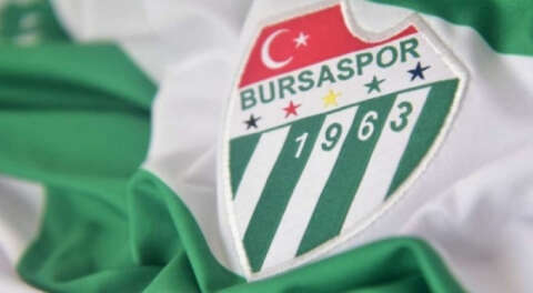 Bursaspor'da 3 futbolcuyla yollar ayrıldı
