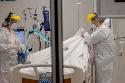 Kovid-19 vakaları 2 haftada 2 kattan fazla arttı