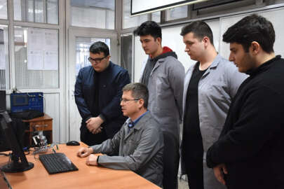 Direksiyon başında uyuklamayı önleyen sistem geliştirdiler