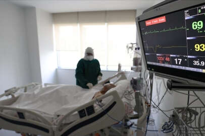 Salgında günlük vaka sayısı 75 bine dayandı