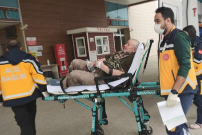 Tadilat yaparken merdivenlerden düşüp yaralandı