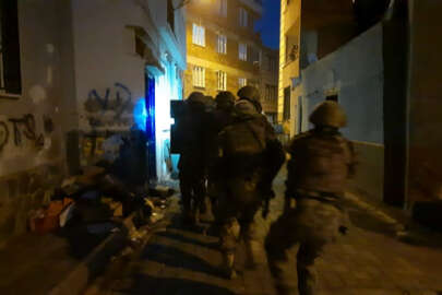 Bursa'da uyuşturucu operasyonunda 35 şüpheli yakalandı