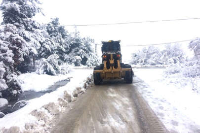 Bursa'da kar yağışı pazar günü de sürecek