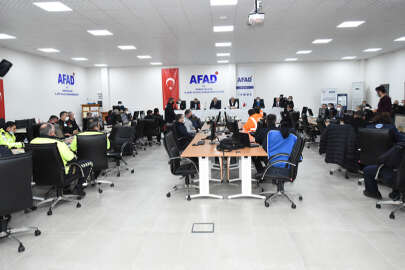 Bursa'da kar yağışı nedeniyle kriz merkezi kuruldu