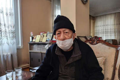 Bursa'da 101 yaşındaki emekli doktor 4. doz aşısını yaptırdı