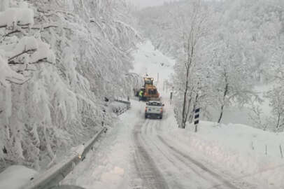 Bursa'da kardan kapanan 627 köyün yolu ulaşıma açıldı