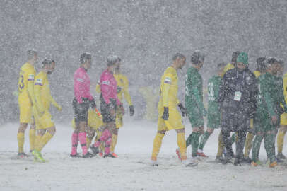 Eyüpspsor-Bursaspor maçı tekrar ertelendi