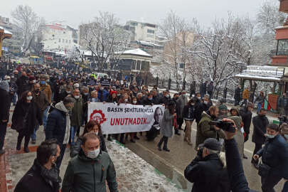 Uğur Mumcu Bursa'da yürüyüşle anıldı