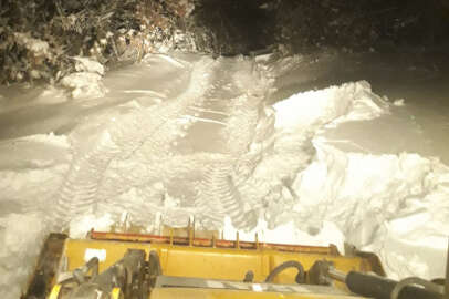 Bursa'da karda mahsur kalan 5 kişi kurtarıldı