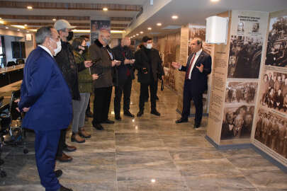 Bursa CHP'nin 100 yılı "anı duvarı" oldu