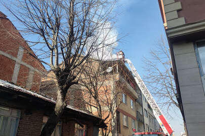 İnegöl'de korkutan çatı yangını