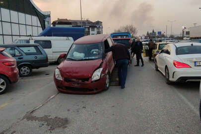 Alkollü sürücü önünde seyreden araca çarptı; 1 yaralı