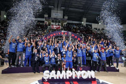 Bitci Basketbol Türkiye Kupası'nın şampiyonu Anadolu Efes