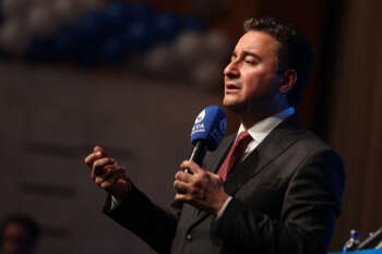 Babacan: Doğu'dan gelen postal seslerine alkış tutanlar, aklınızı başınıza alın!