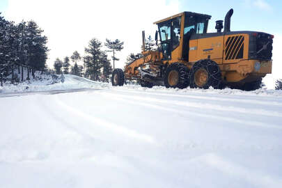 Bursa'da kardan kapanan 531 köy yolu ulaşıma açıldı