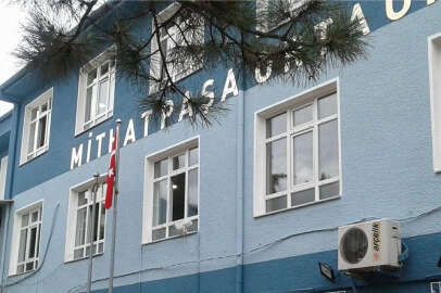 Bursa'da ortaokul müdüründen talimat: Erkek ve kız öğrenciler ayrı oturacak