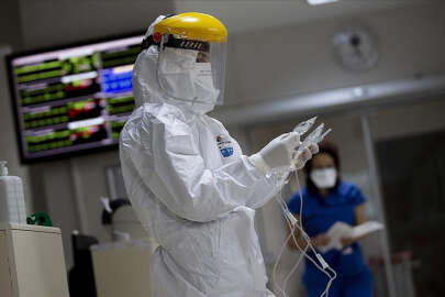 Günlük vaka sayısı 10 binin altına düştü