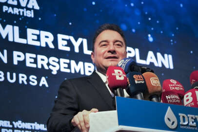 Babacan: Türkiye tek bir merciden yürütülmeyecek kadar büyük bir ülke