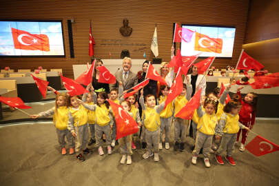Çocukların Nilüfer Belediye Meclisinde bayram coşkusu