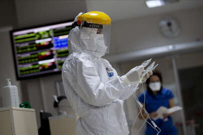 Salgında 18 Nisan; 4 bin 542 vaka, 19 can kaybı