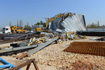 Tahtalı’daki kaçak fabrika üçüncü kez yıkıldı