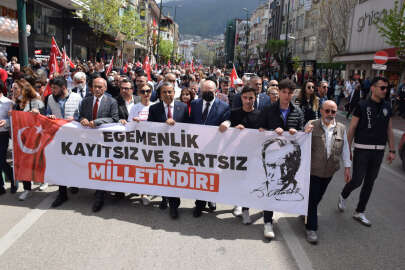 Bursa'da CHP ve STK'lerden 23 Nisan yürüyüşü