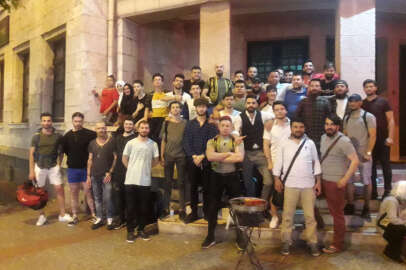 Gönüllü gençlerden Kadir Gecesi şenliği