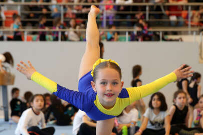 Nilüfer Spor Şenlikleri’nde jimnastik şov