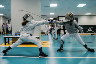 Eskrim düelloları izleyenlerin adrenalini yükseltti