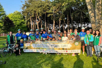 Çölyak hastalığına dikkati çeken bisikletliler Bursa'ya ulaştı