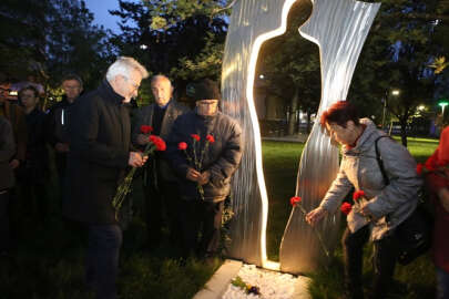 Üç Fidan için şafak nöbeti tutuldu