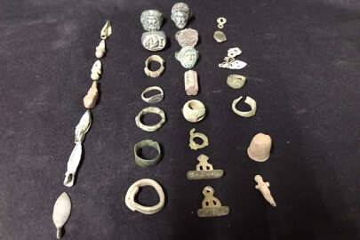 Bursa'da tarihi eser kaçakçılığı operasyonu; 710 obje ele geçirildi