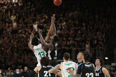 Frutti Extra Bursaspor Avrupa ikincisi oldu