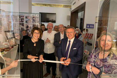 El Sanat Atölyesi'nden pandemi sonrası ilk çini sergisi