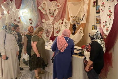 Bursa'da 'Unutulmaya Yüz Tutmuş El Sanatları Sergisi' açıldı