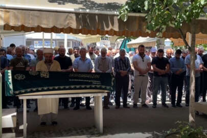 Bursa'da babası tarafından öldürülen 7 yaşındaki çocuk toprağa verildi