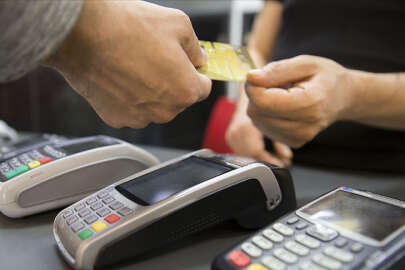 Çaldığı kredi kartıyla otelde kalan kişi yakalandı