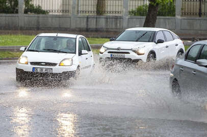 Ankara'da yağış nedeniyle eğitime 1 gün ara verildi