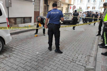 Gemlik'te tabancayla iki kişiyi yaralayan saldırgan kaçtı