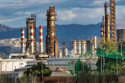 Brent petrolün varil fiyatı 119,68 dolar