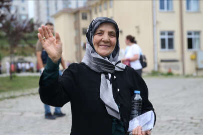 84 yaşında üniversite sınavına girdi