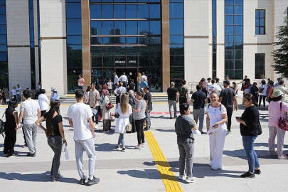 YKS'nin ilk oturumu Temel Yeterlilik Testi yapıldı