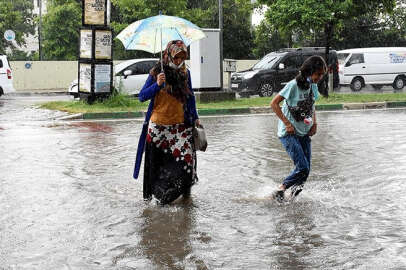 Meteorolojiden gök gürültülü sağanak uyarısı