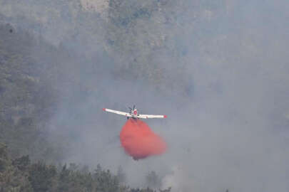 Marmaris'teki yangına 20 helikopter ve 14 uçakla müdahale ediliyor