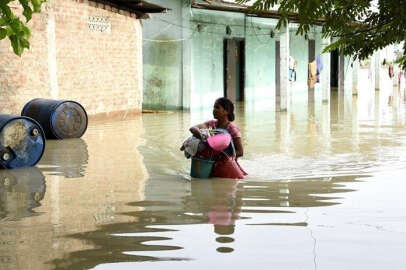 Hindistan'da şiddetli yağışlar nedeniyle ölenlerin sayısı 131'e yükseldi