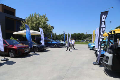 Bursa'da Elektrikli Araçlar Günü buluşması